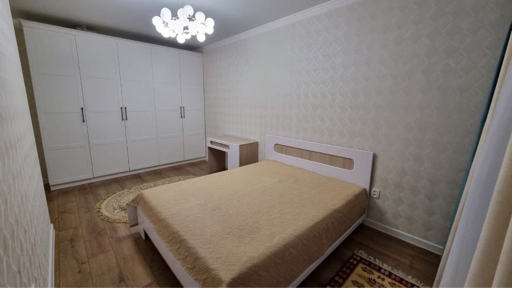 Двухспальная кровать