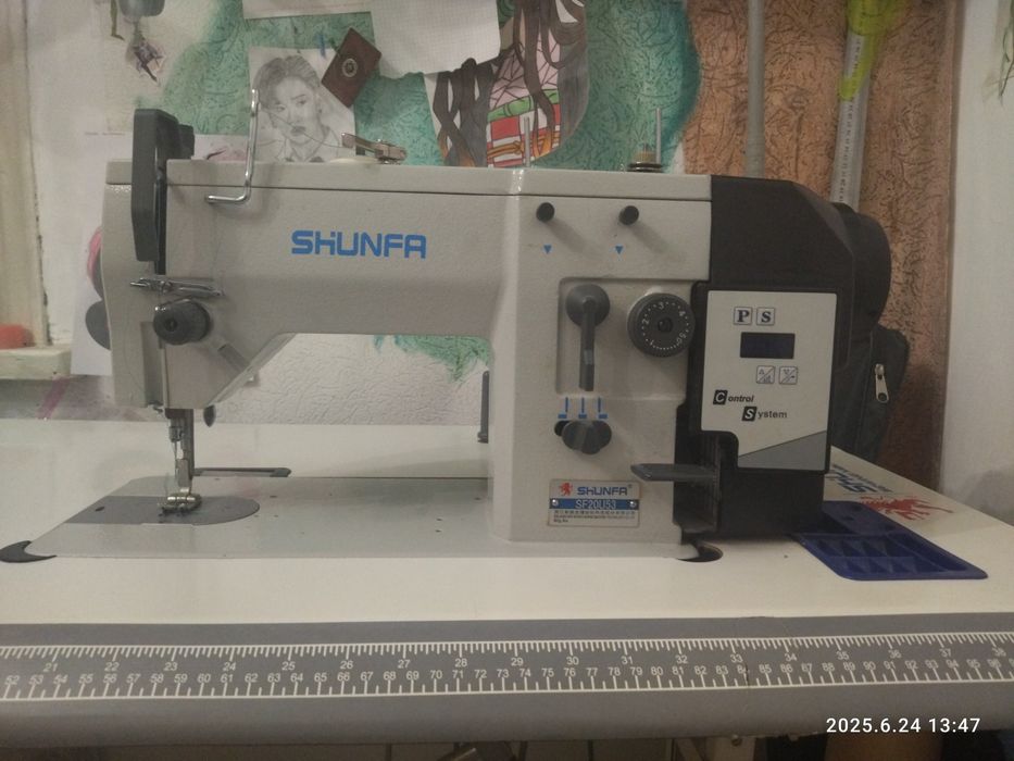 Швейная машинка  SHUNFA
