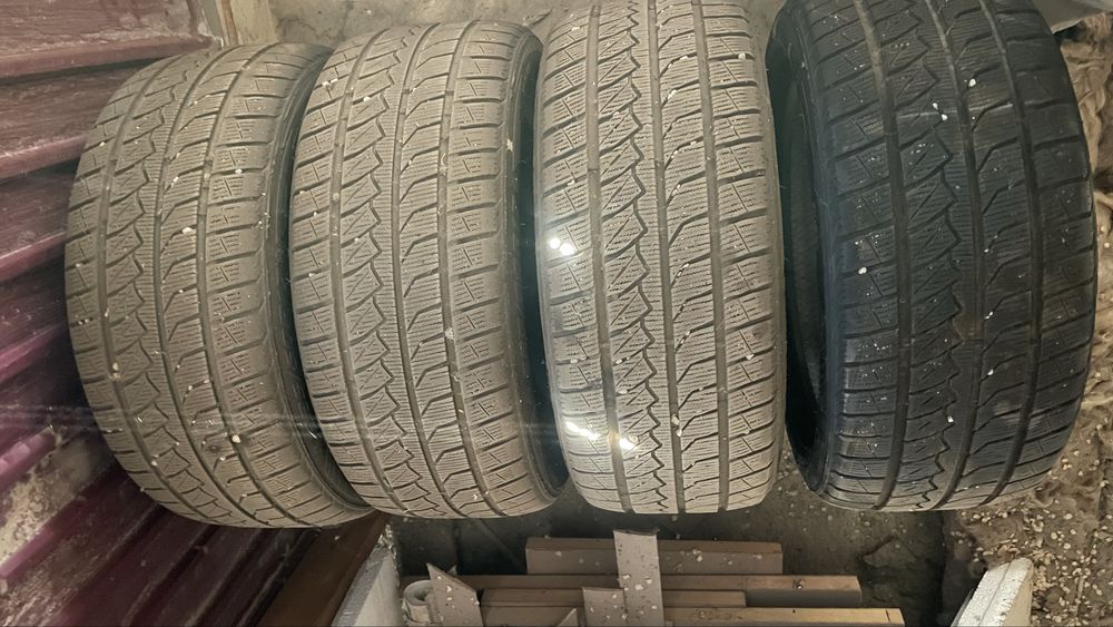 Продам Зимнюю  резину