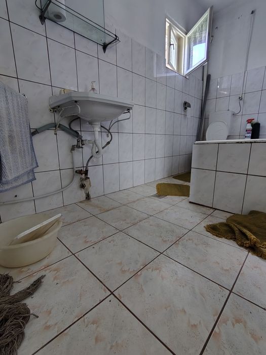 Casa in Oradea vânzare ,str Izvorului.Ocazie !87000€