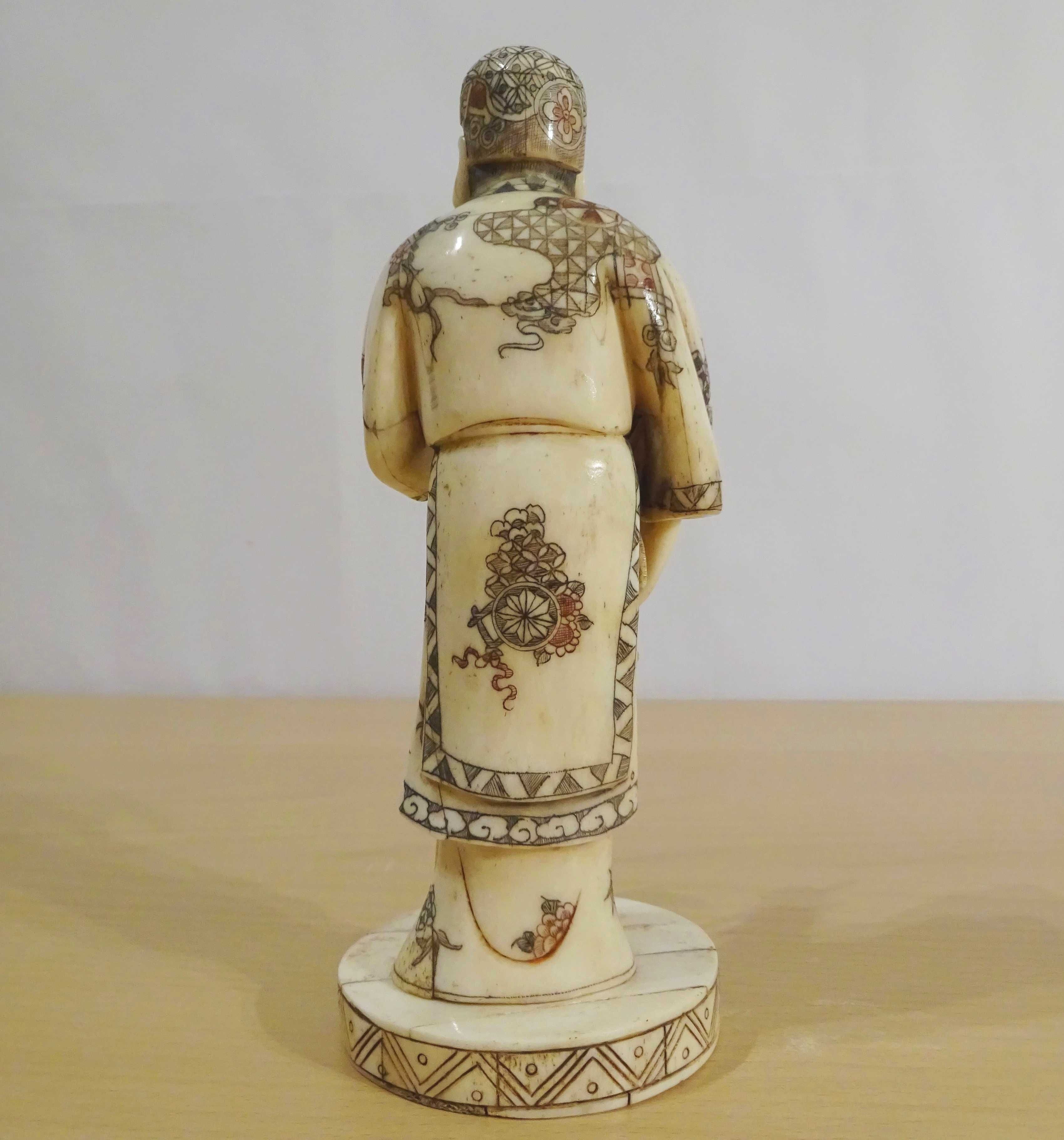 Statueta asiatica Feng Shui sculptata manual - Nobil cu Crapul norocos