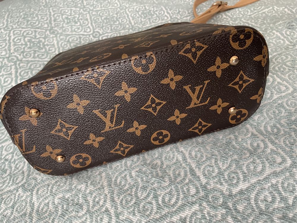 Сумка Louis Vuitton