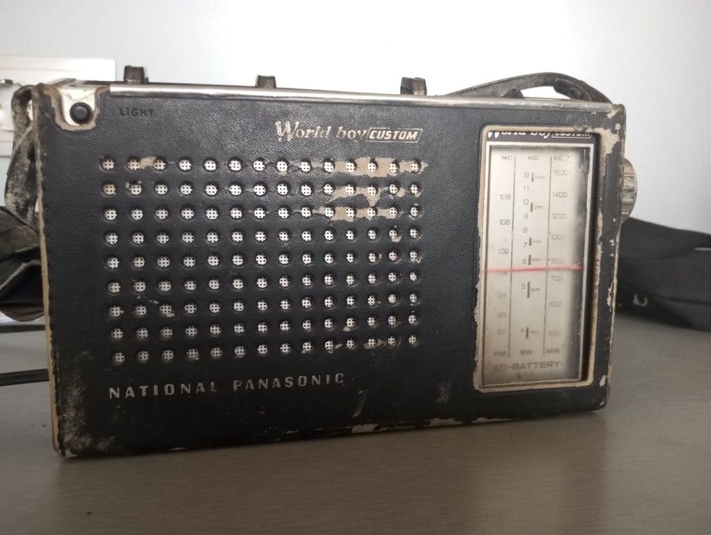 Радио National Panasonic World boy с оригинални слушалки и кожен калъф