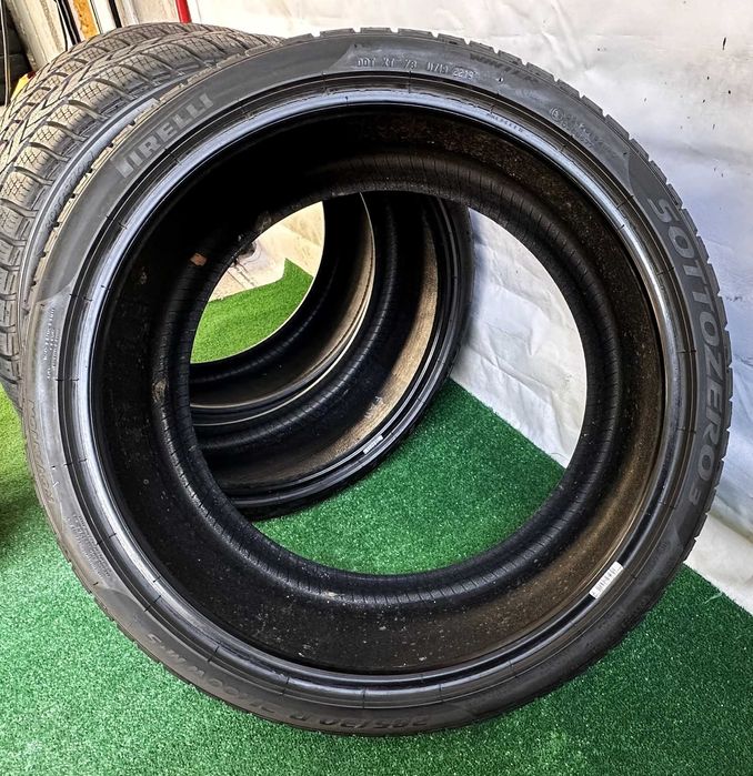 4бр пакет 245/35r21 и 285/30r21 PIRELLI SOTTOZERO зимни