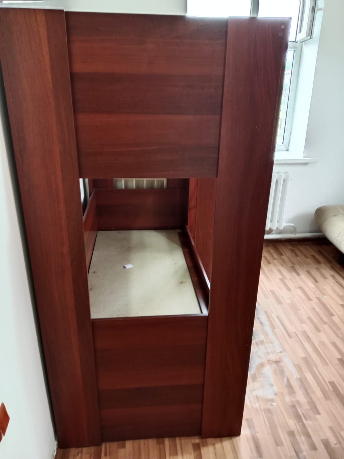 Продам двуярусную кровать