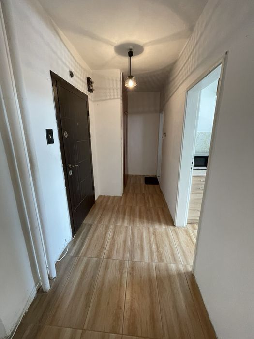 Продава се Двустаен апартамент в Стамболийски - 49 кв.м за 990 €/кв.м - Снимка #2