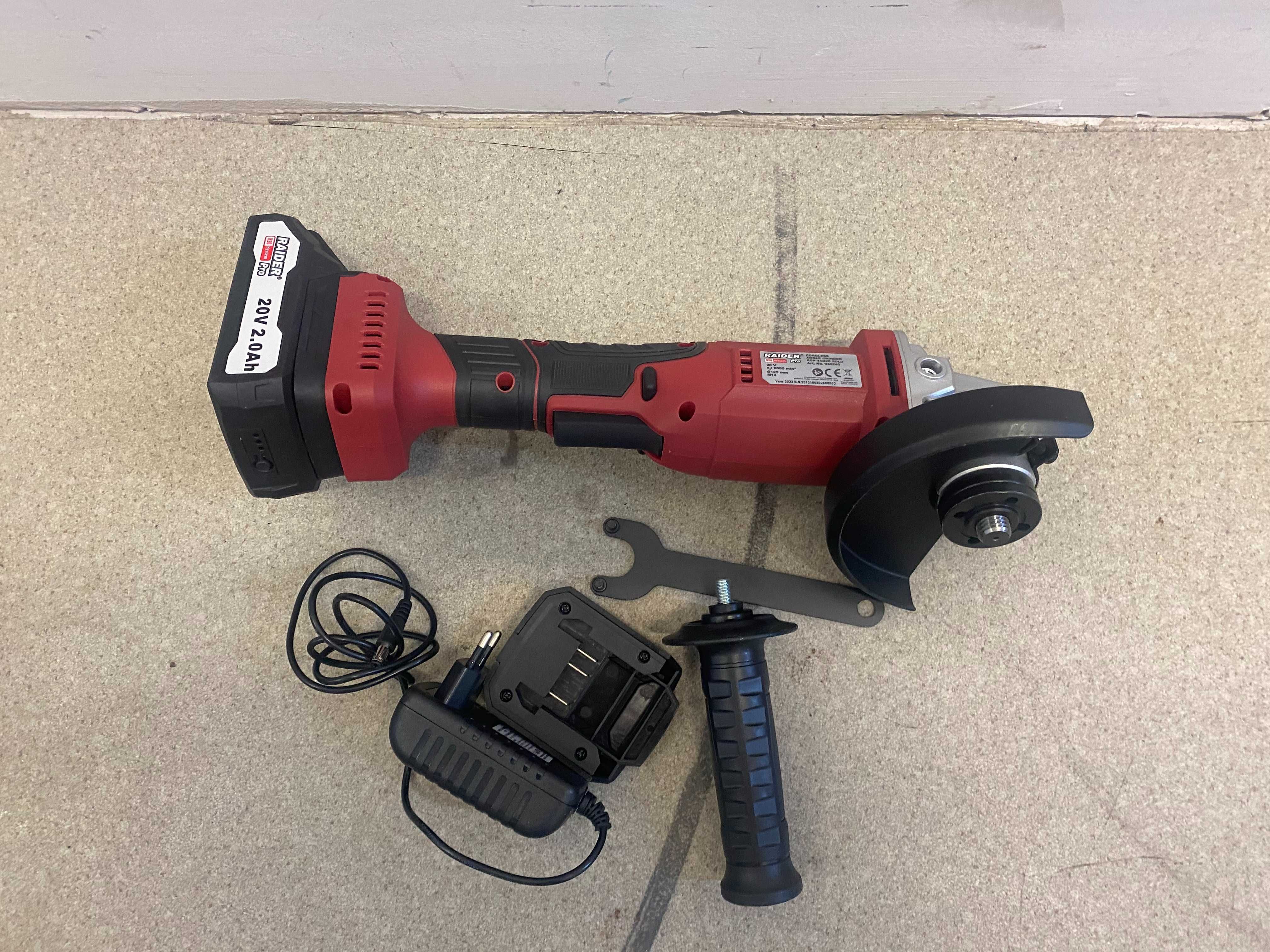 R20 Мултишлайф акум./R20 Ъглошлайф Ø125mm 1x2AH/R20 Радио 20W USB 1x2A