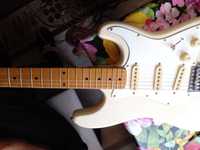 Японска китара Hondo Stratocaster 1981