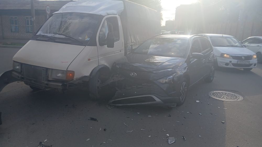 Продам газель по запчастям