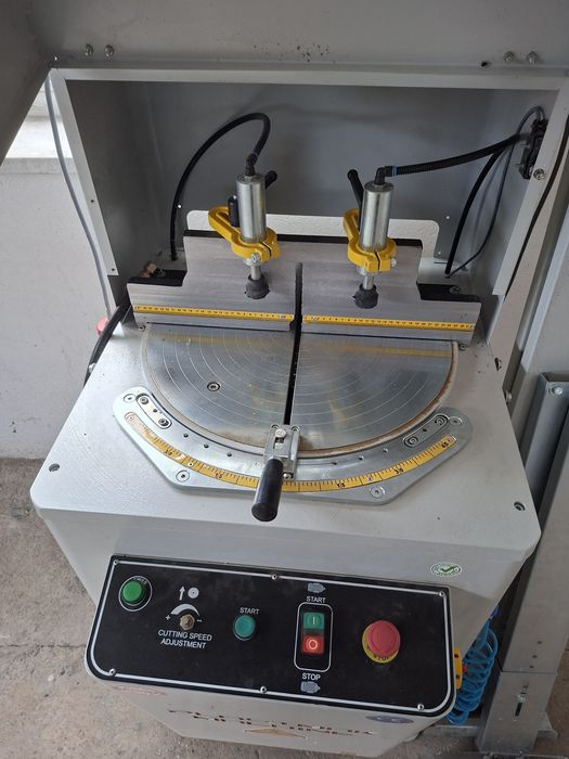 Masina debitat  pvc si aluminiu