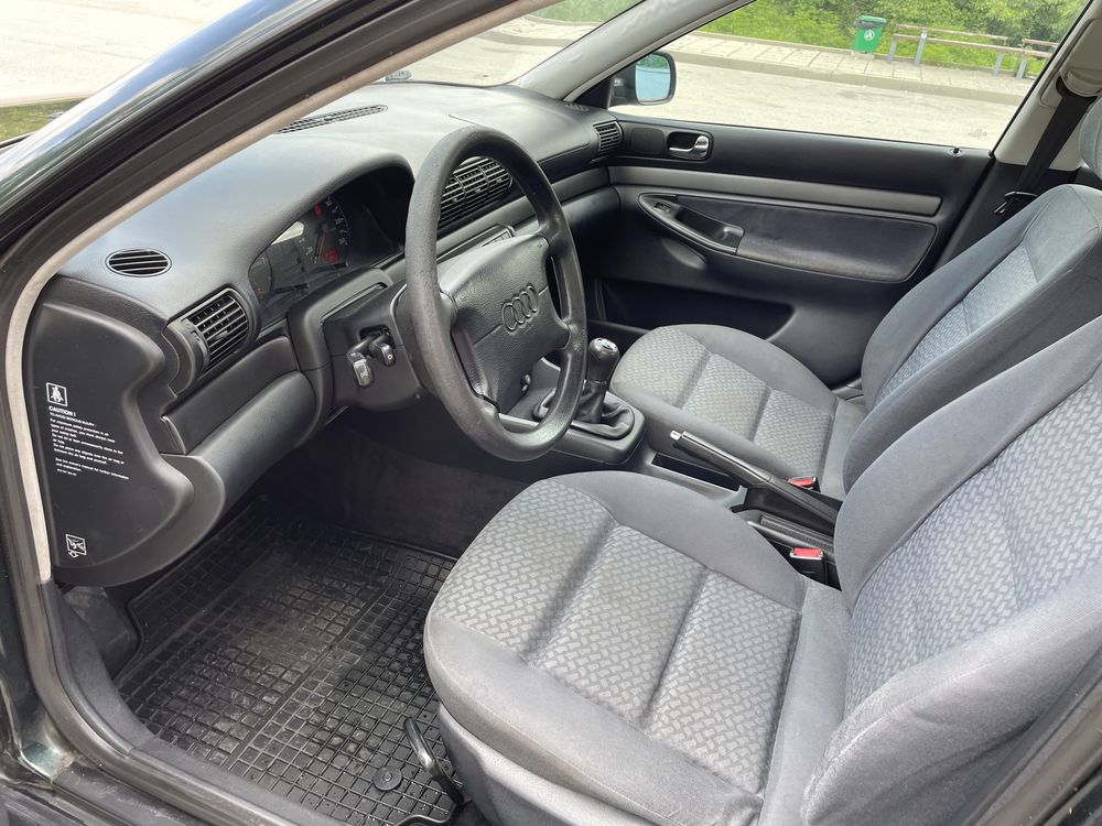 Audi A4 1.8i 125к.с
