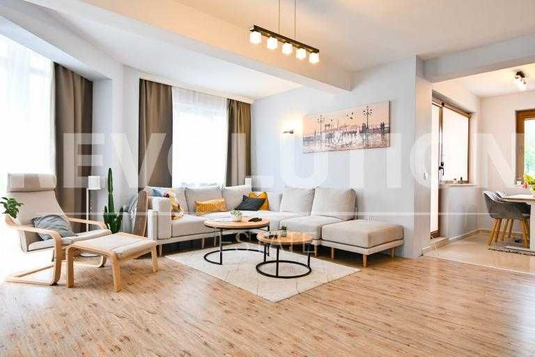 Продава се Четиристаен апартамент в София, Изток - 126 кв.м за 2500 €/кв.м - Снимка #2