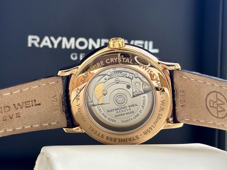 Ceas Raymond Weil Maestru  placat cu Aur