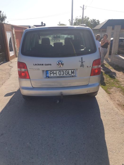 Vand vw Touran intretinuta