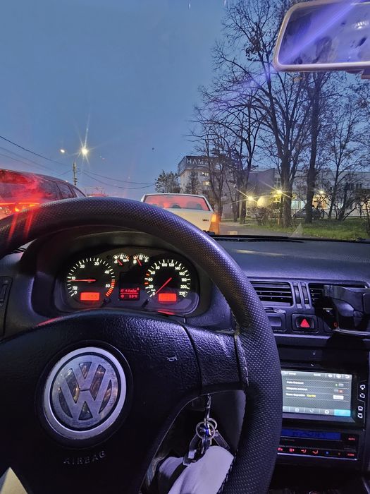 Vând Bora Volkswagen