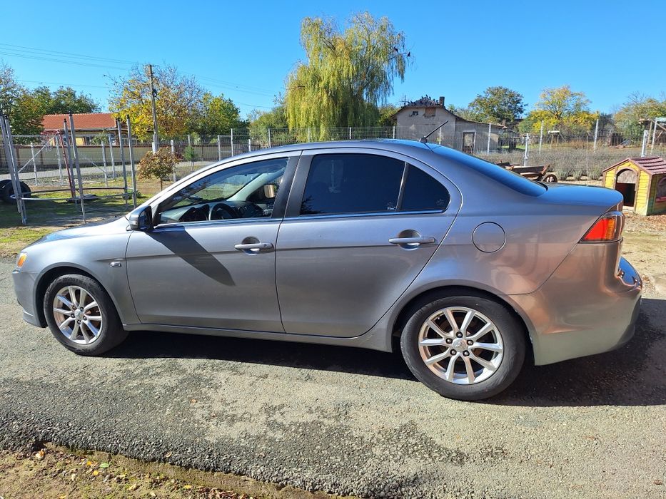 Mitsubishi Lancer 1.6 benzina