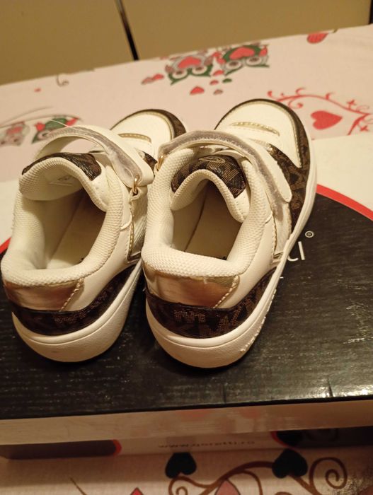 Adidași de copii Michel kors nr.26