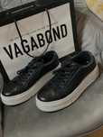 Adidasi Vagabond