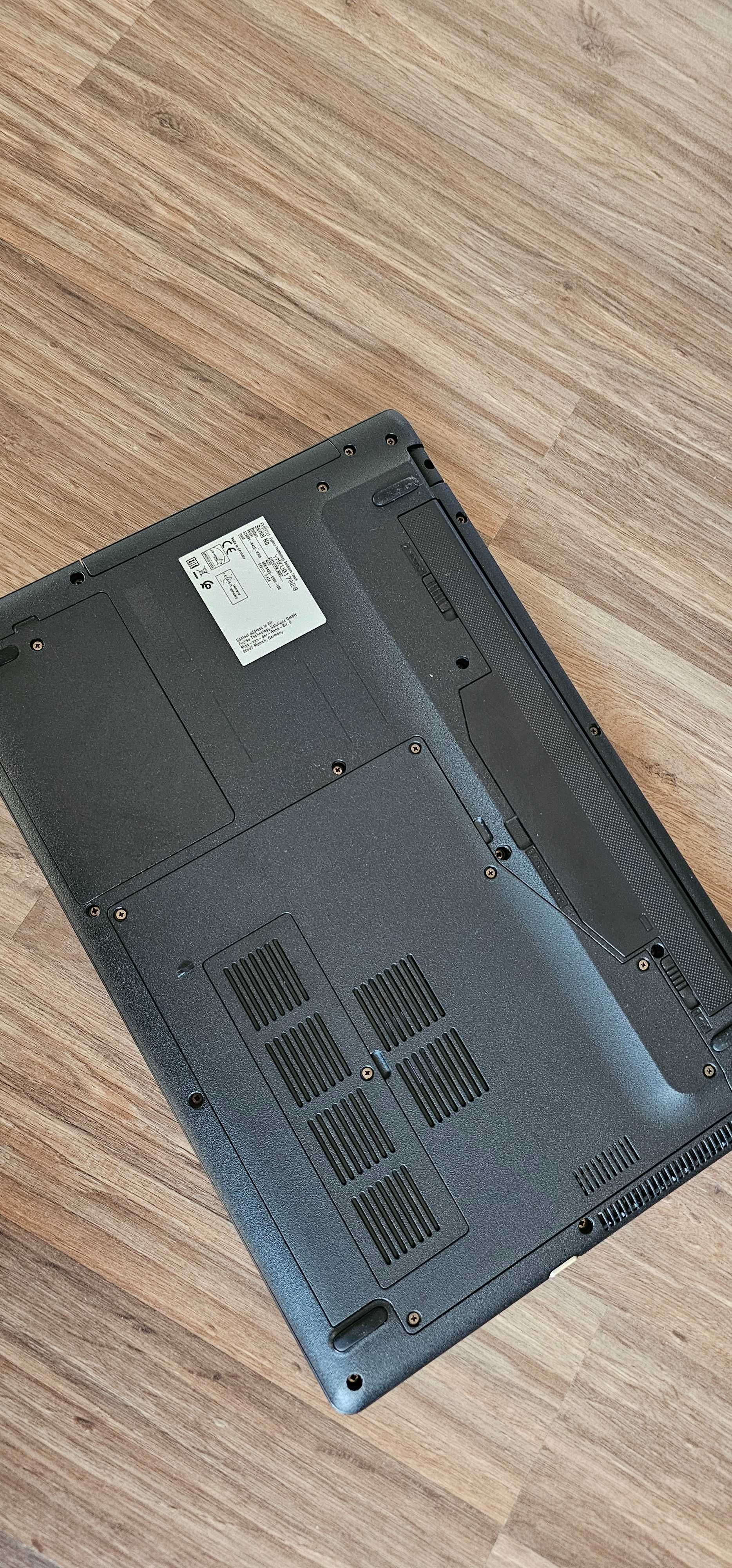 Лаптоп fujitsu Lifebook A357 с подарък чанта