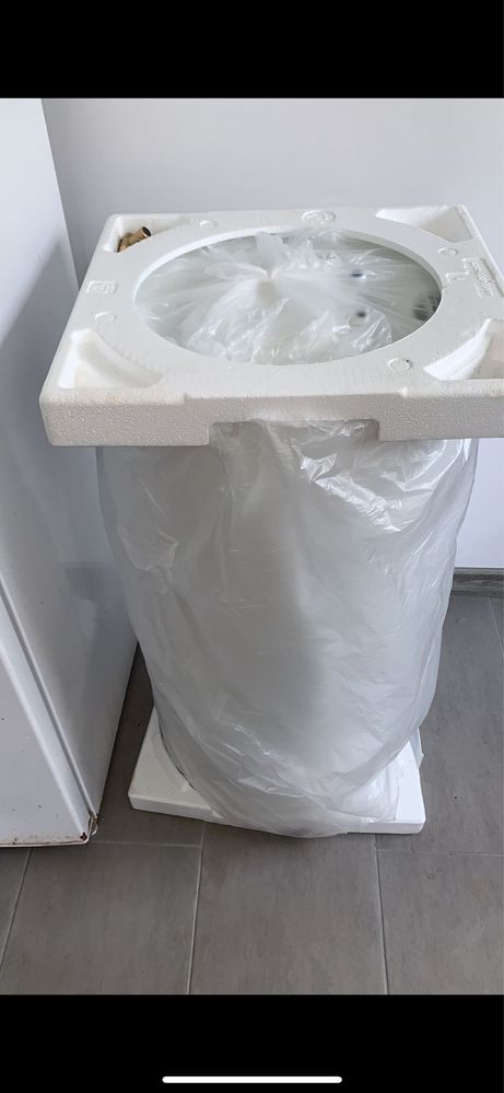 Vand sau schimb Boiler electric digatal nou Aristion 100