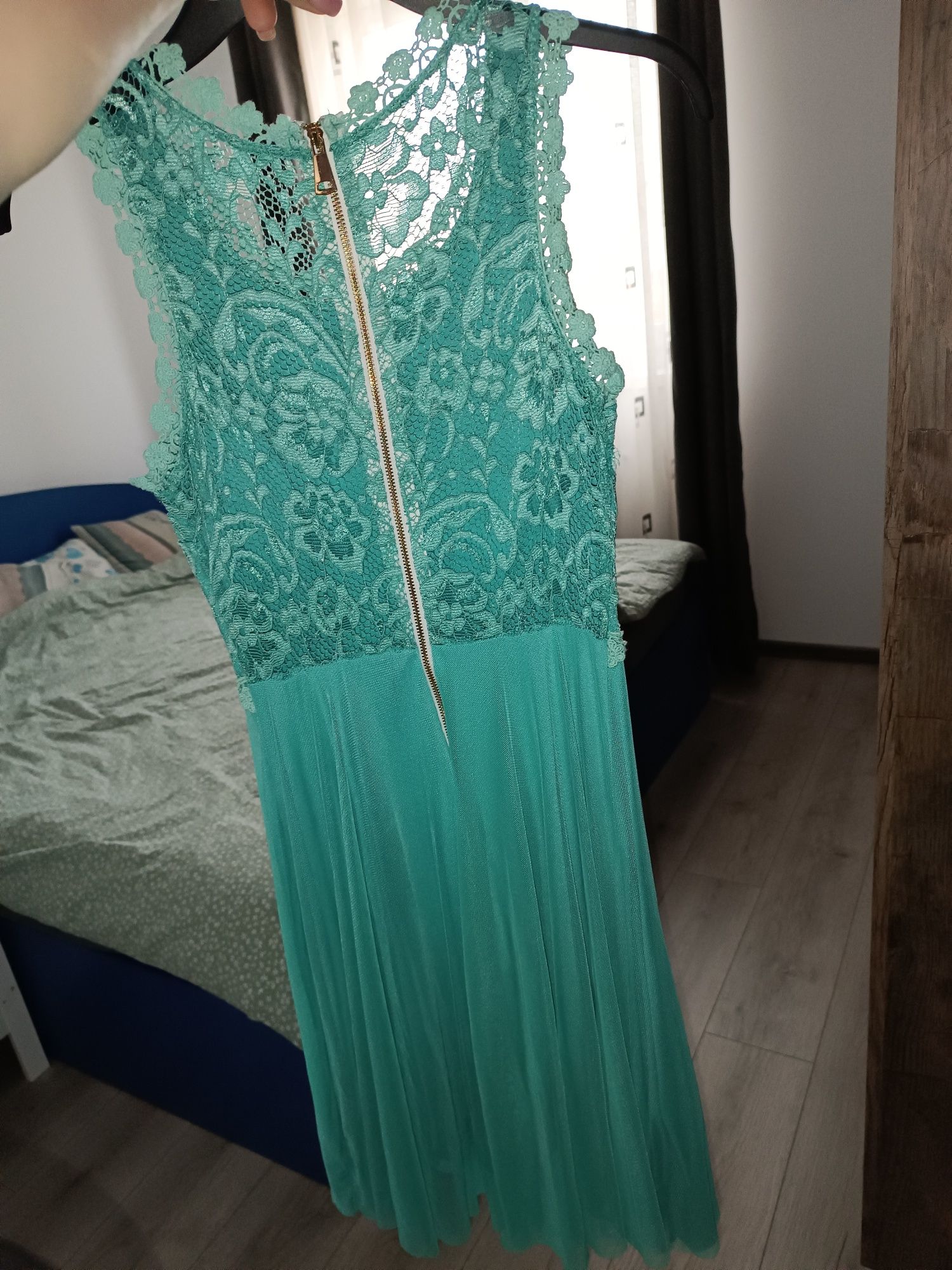 Rochie de ocazie simplă