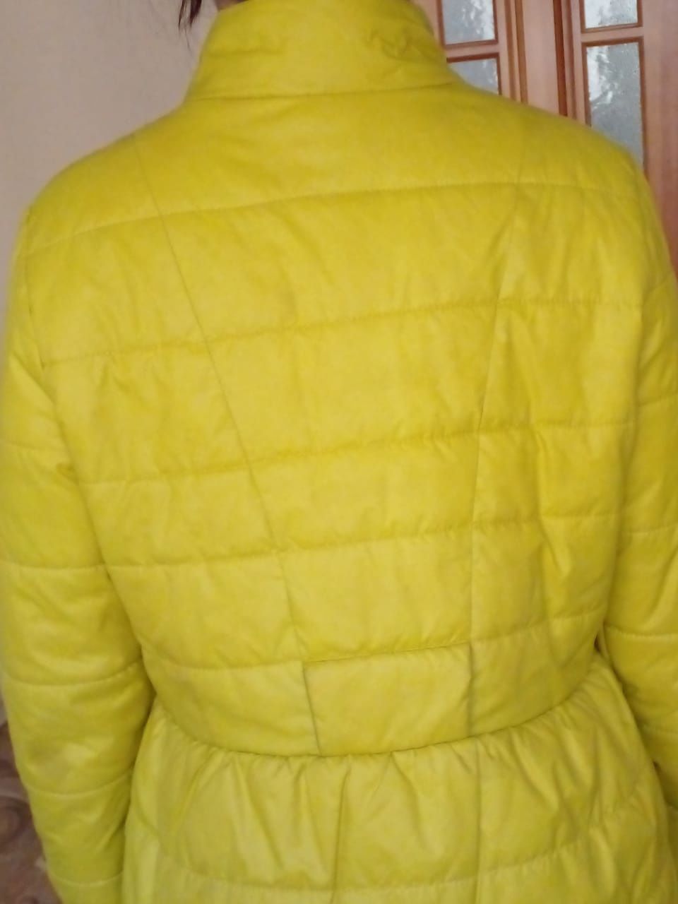 куртка с варатником, светло гарчичного цвета