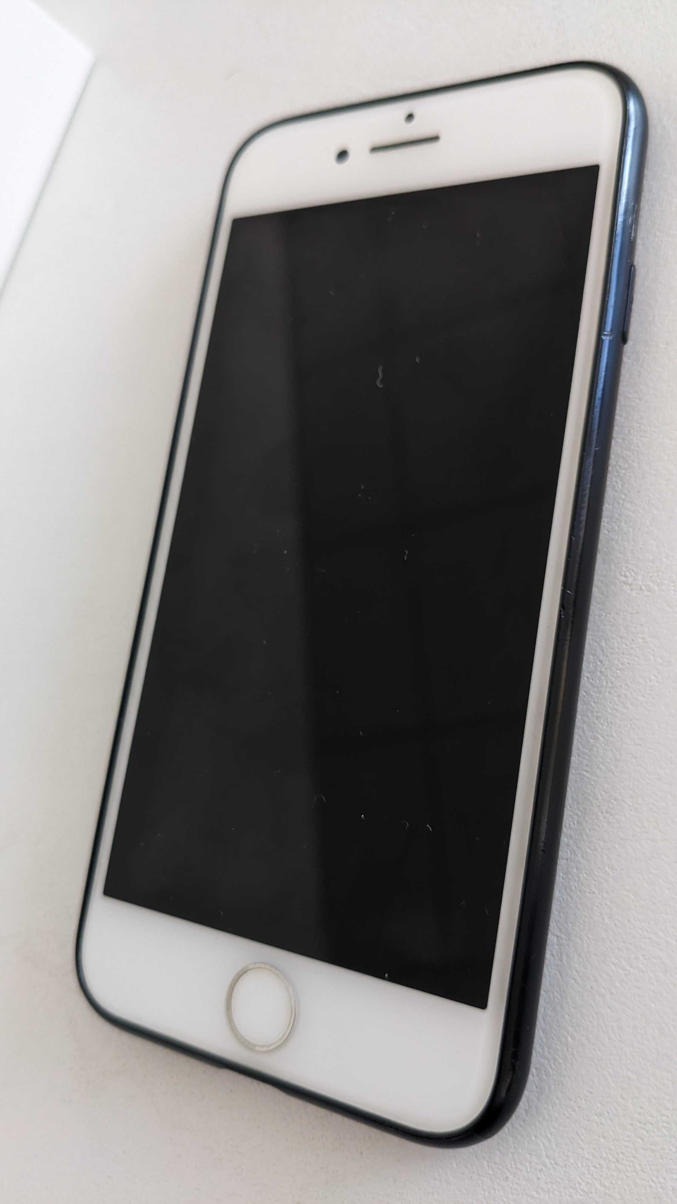 iPhone 7  32GB Silver