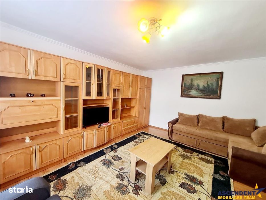 Corp de casa, proprietate tip studio, gata de mutat, Central, Brasov