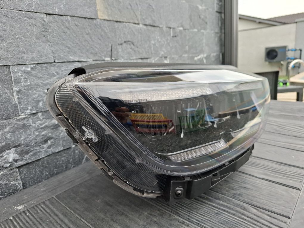 Vand far stanga Kia Stonic 2023 full led
