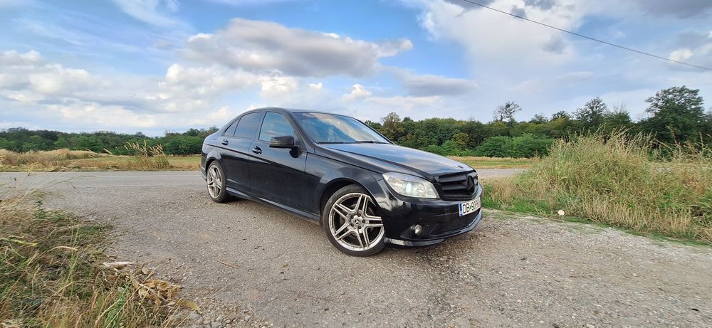Proprietar vand Mercedes Benz C class 220 W204 2009
