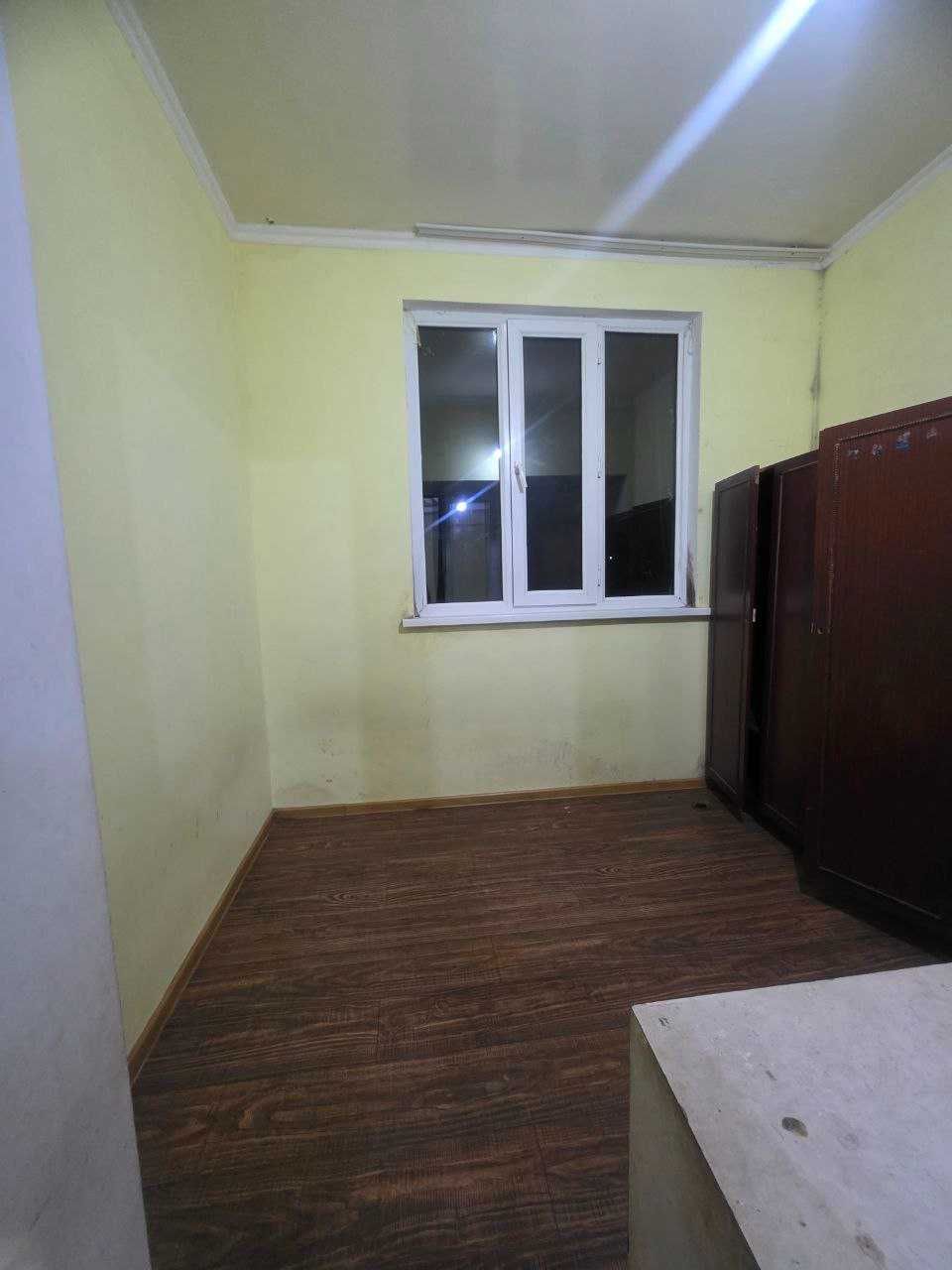 чиланзар 9 , 2/2/4,улучшенка, 54м2,балкон 2х6