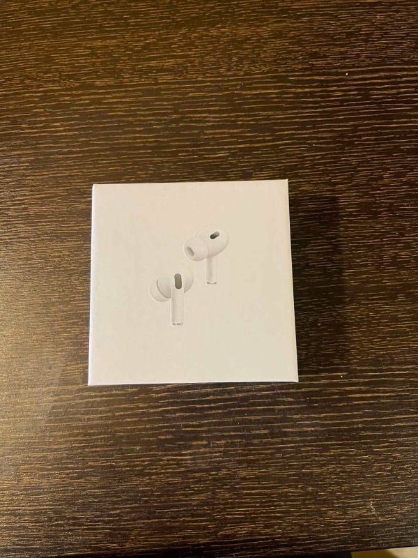 Неразпечатани Блуту Слушалки AIRPODS