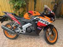 Honda CBR  125  R REPSOL categoria A1 16 ani