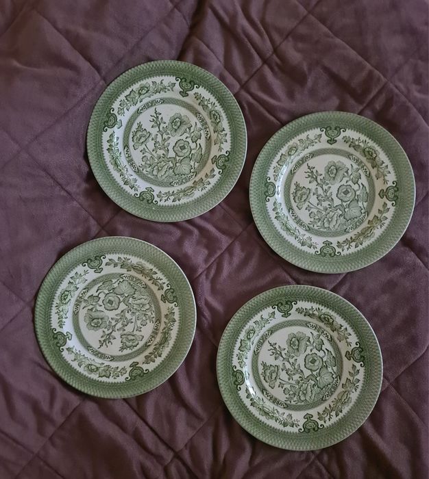 Английски чинии/плата