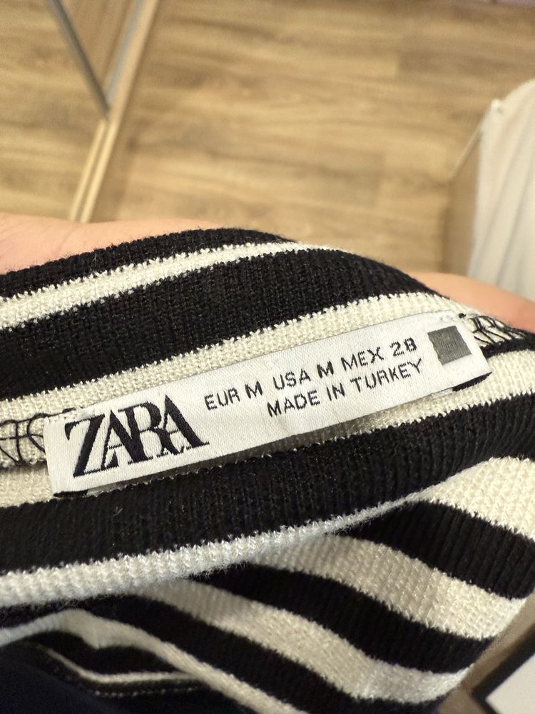 Два къси потника Zara