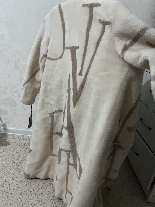 Продам шубу НОВАЯ