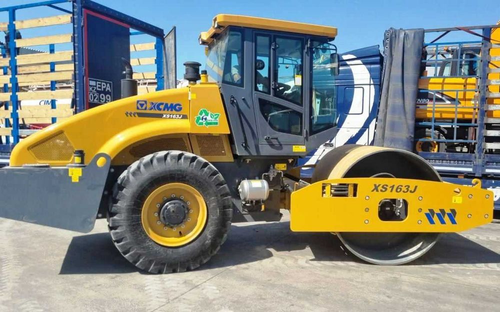 XCMG катоклар 16 ва 8, 4 тонналик сотувда тайёр