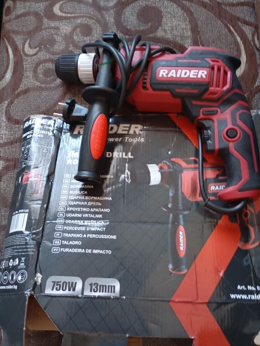 Дрелка RAIDER 750 w