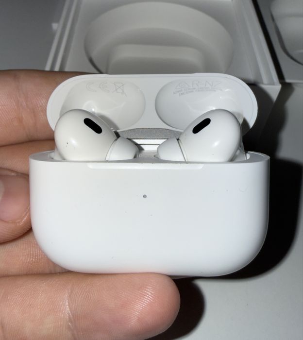 Vand Casti Apple Airpods Pro(2nd Generation) Carcasa Magsafe (USB-C)