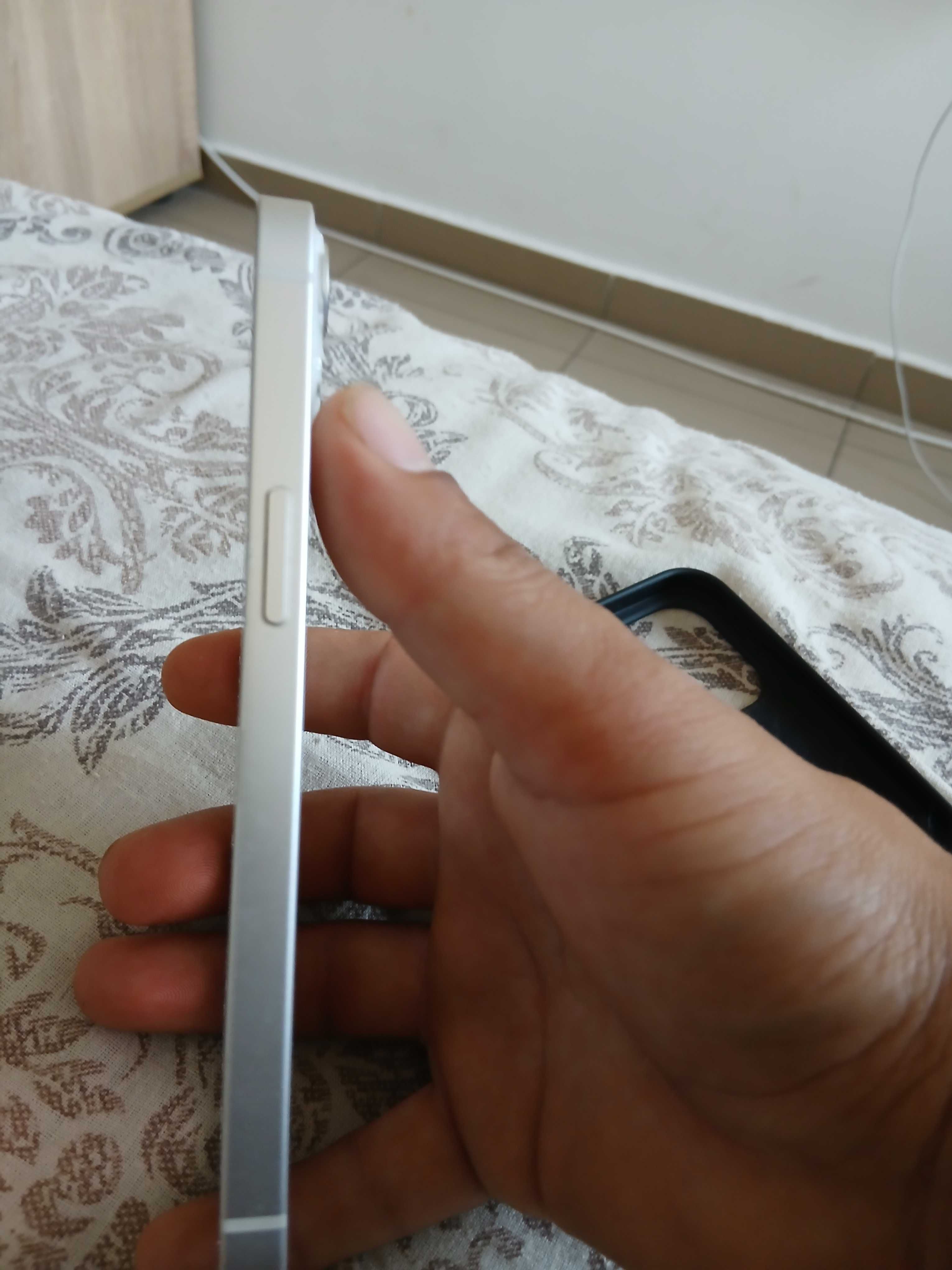 Iphone13 много запазен