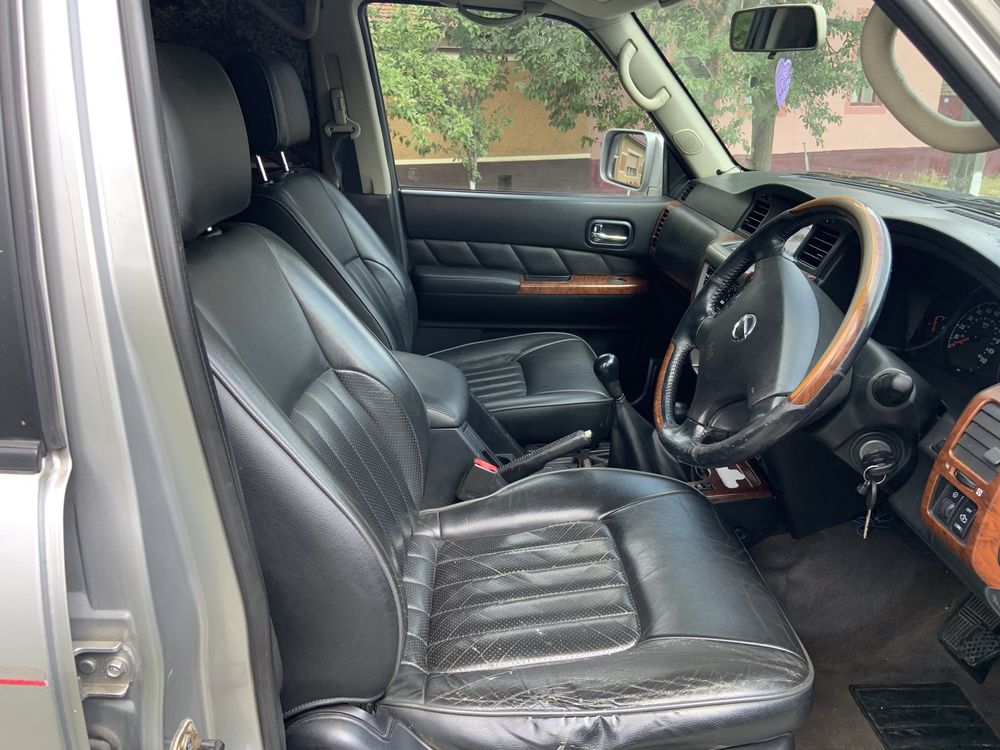 2005 Nissan patrol