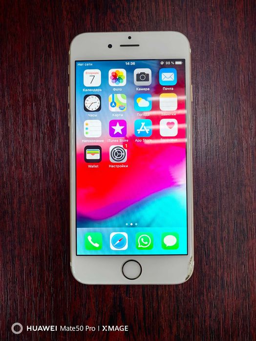Продаётся IPhone 6