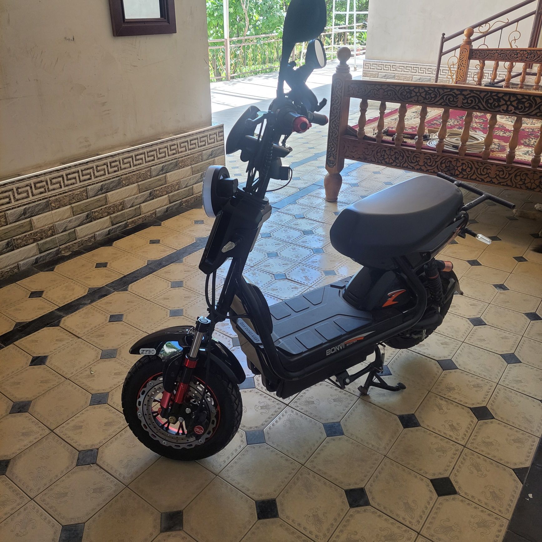 Sukuter bovi 2024
