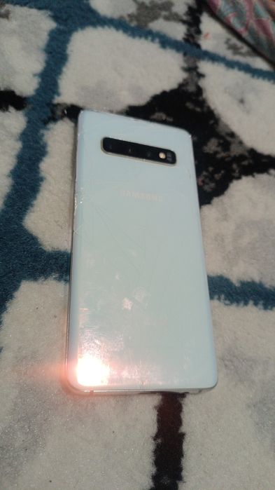 Samsung Galaxy S10