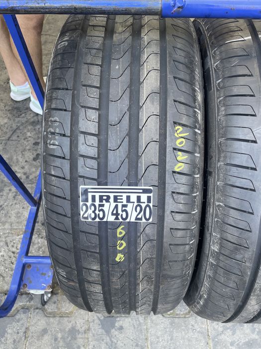 235/45/20 Pirelli Vara NOII