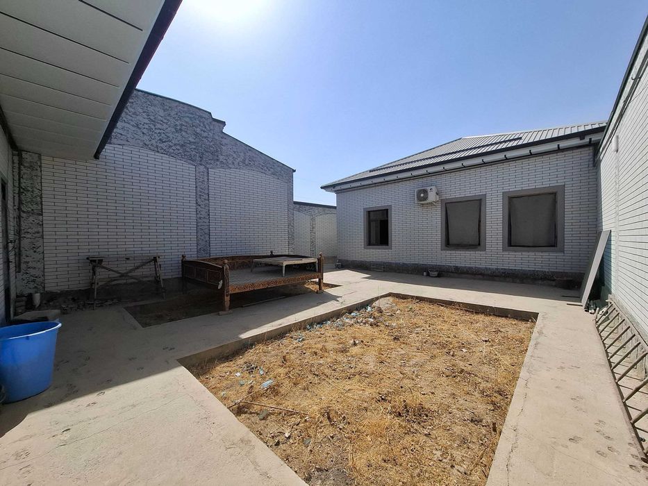 Продаётся дом в Яшнабадском районе ( Сангород)