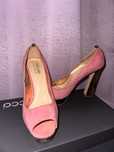 Pantofi cu toc lat