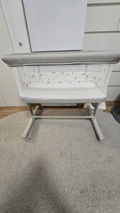 Pătuț co-sleeper Lionelo Aurora 3 în 1 – gri deschis, impecabil
Pătuț