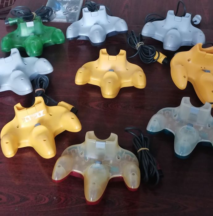 Nintendo 64 геймпад