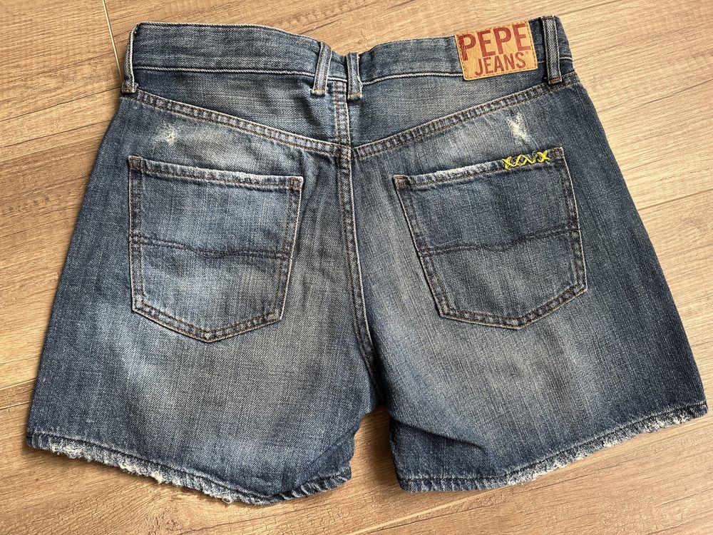 Къси панталони Pepe Jeans.